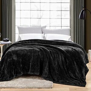 Twin/Twin XL Plush Bed Blanket